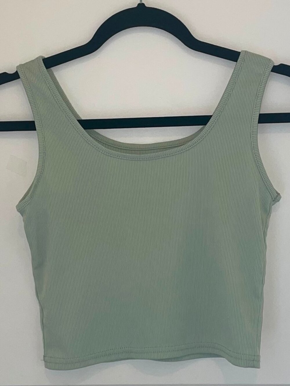 Women’s Light Green Ribbed Crop Top Tank, Size M